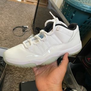 Jordan 11 legend blue